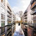 Cosy 2 Bed Hackney Apartment Sleeps 8